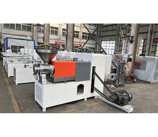 1斤菜籽可以榨多少菜籽油？哪種榨油機(jī)出油率高